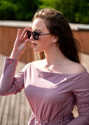 Алина, индивидуалка
